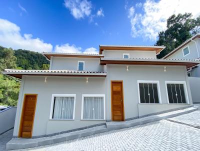 Casa em Condomnio para Venda, em Petrpolis, bairro Mosela, 3 dormitrios, 3 banheiros, 1 sute, 3 vagas